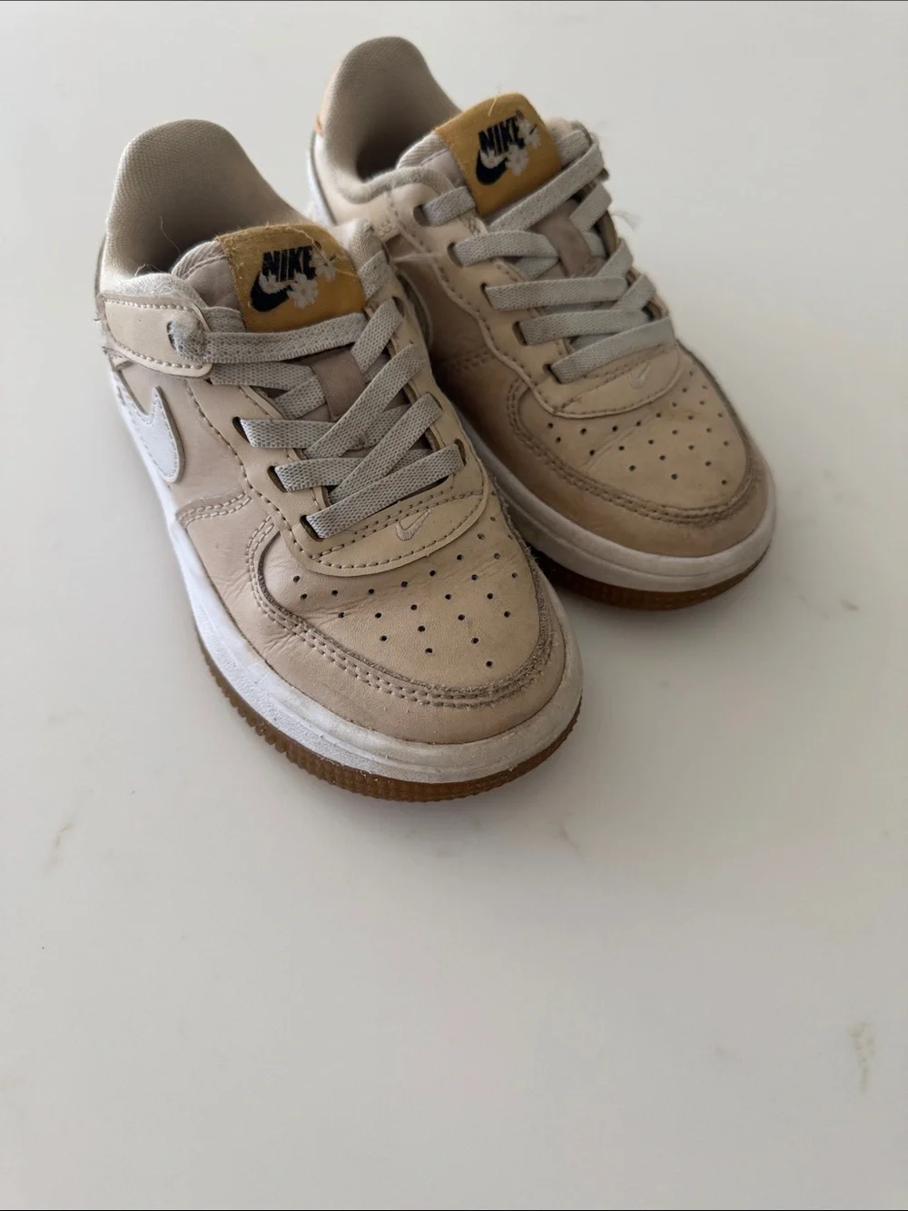 Nike Court Borough flower 9T